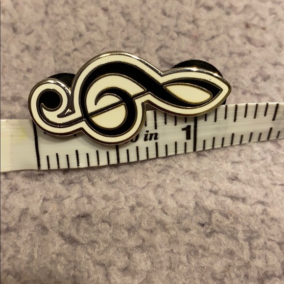 Treble Clef Music Pin - Picture 4 of 4